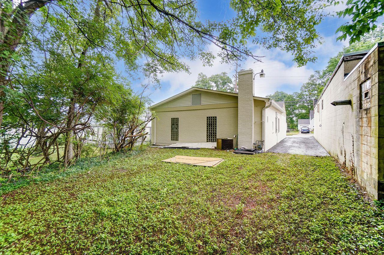 1225 Birney Lane