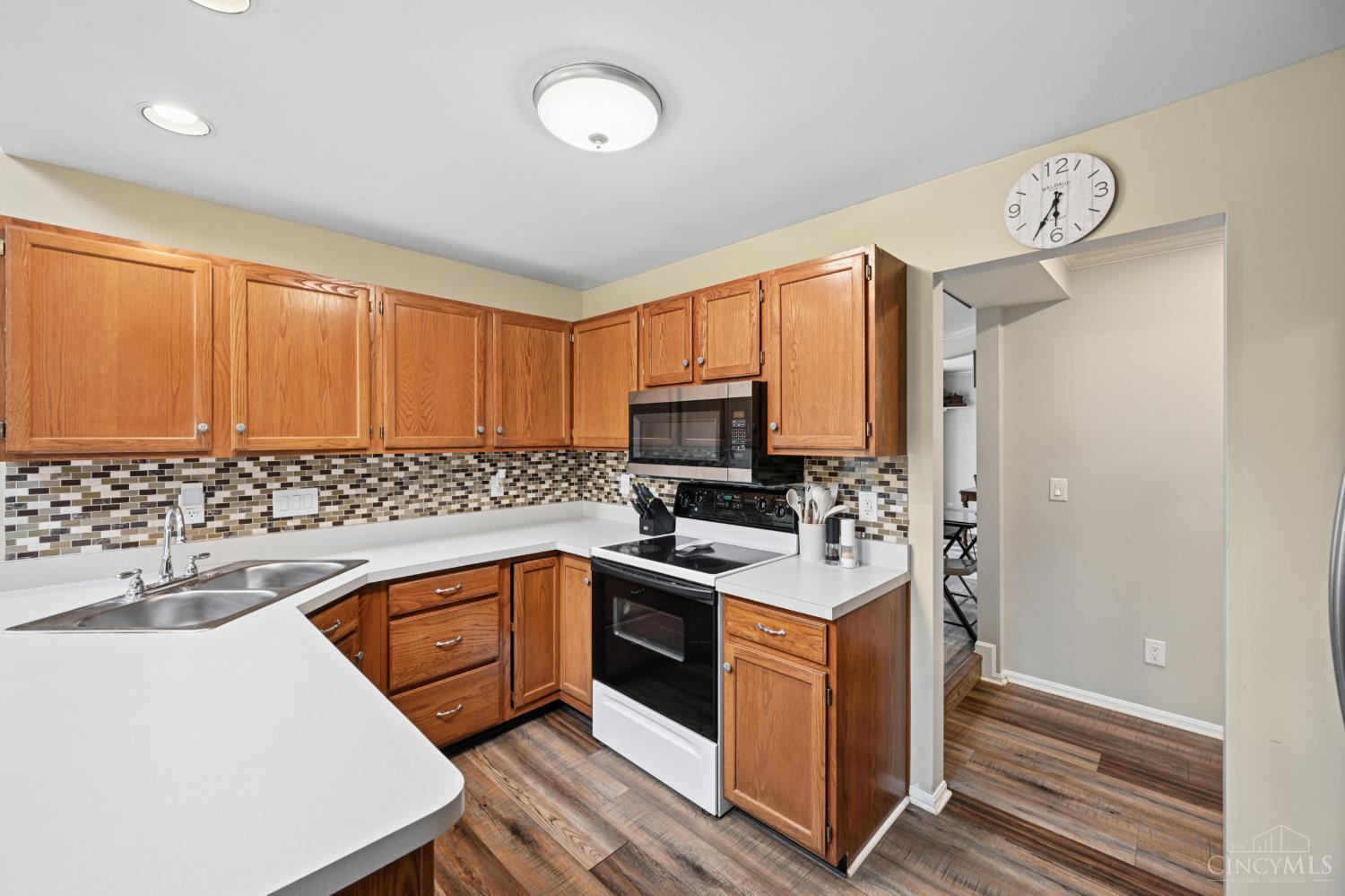 7758 Meadow Crest Court