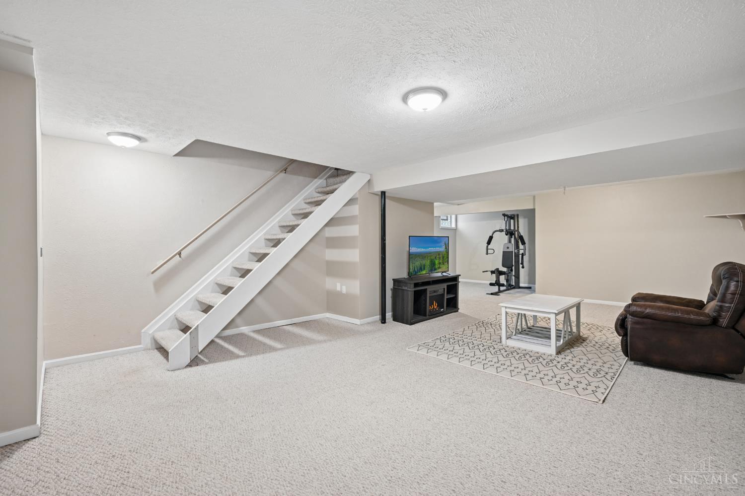 7758 Meadow Crest Court