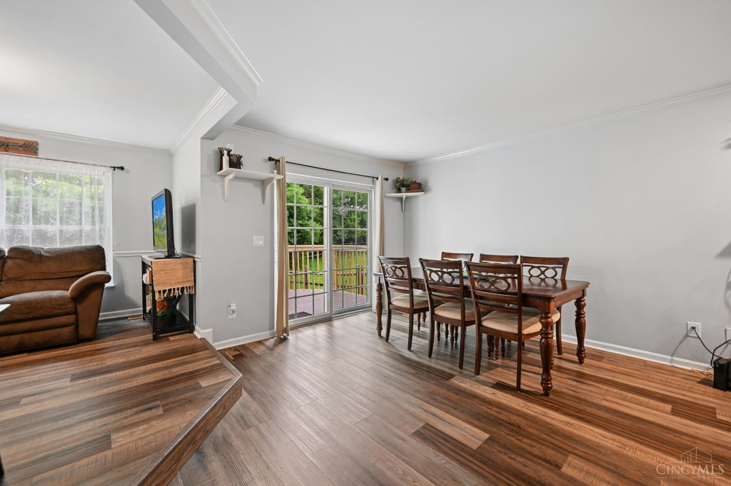 7758 Meadow Crest Court
