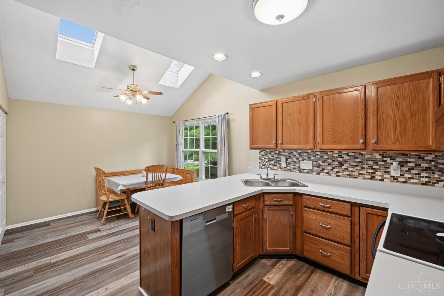 7758 Meadow Crest Court