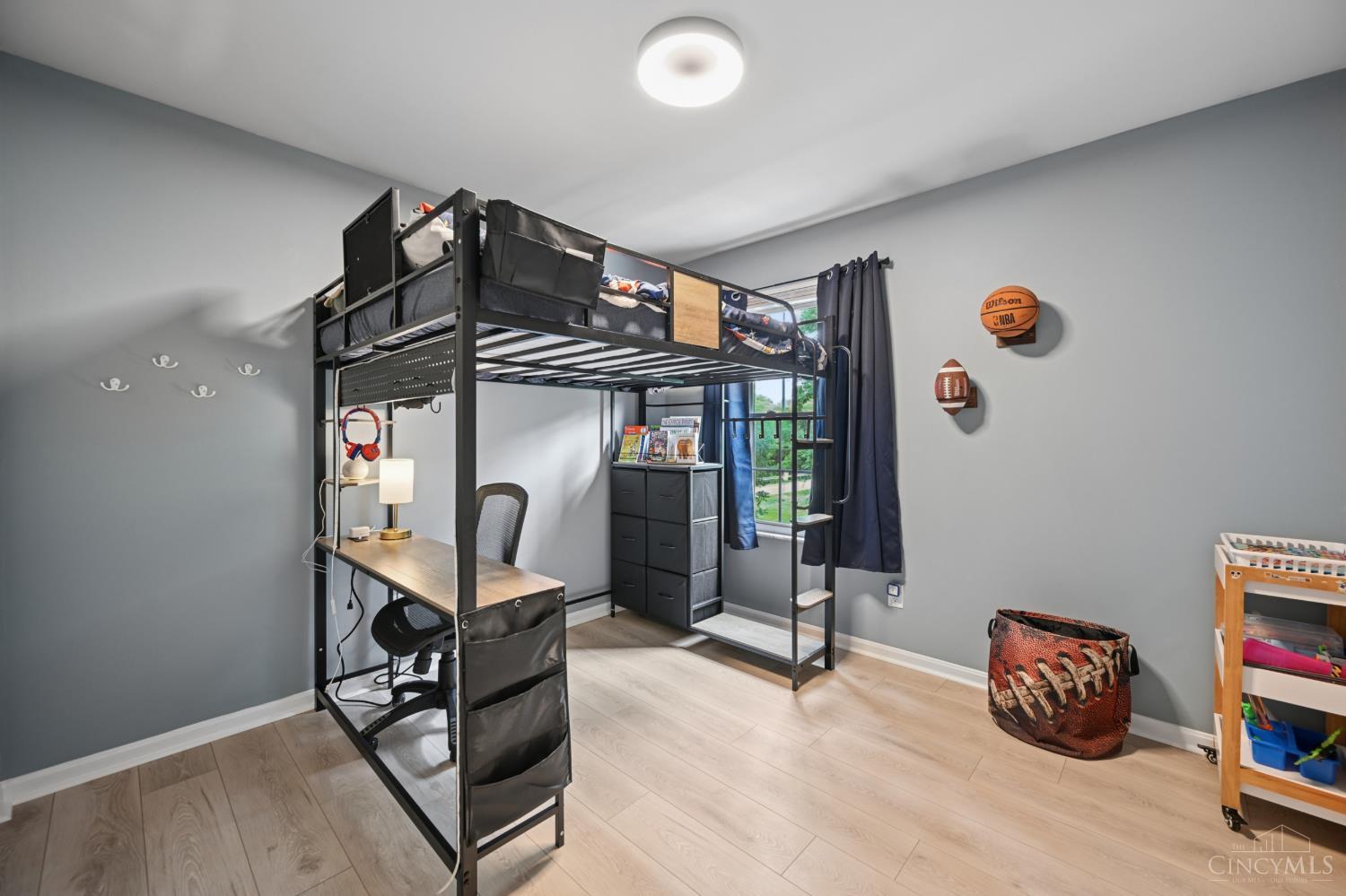 7758 Meadow Crest Court