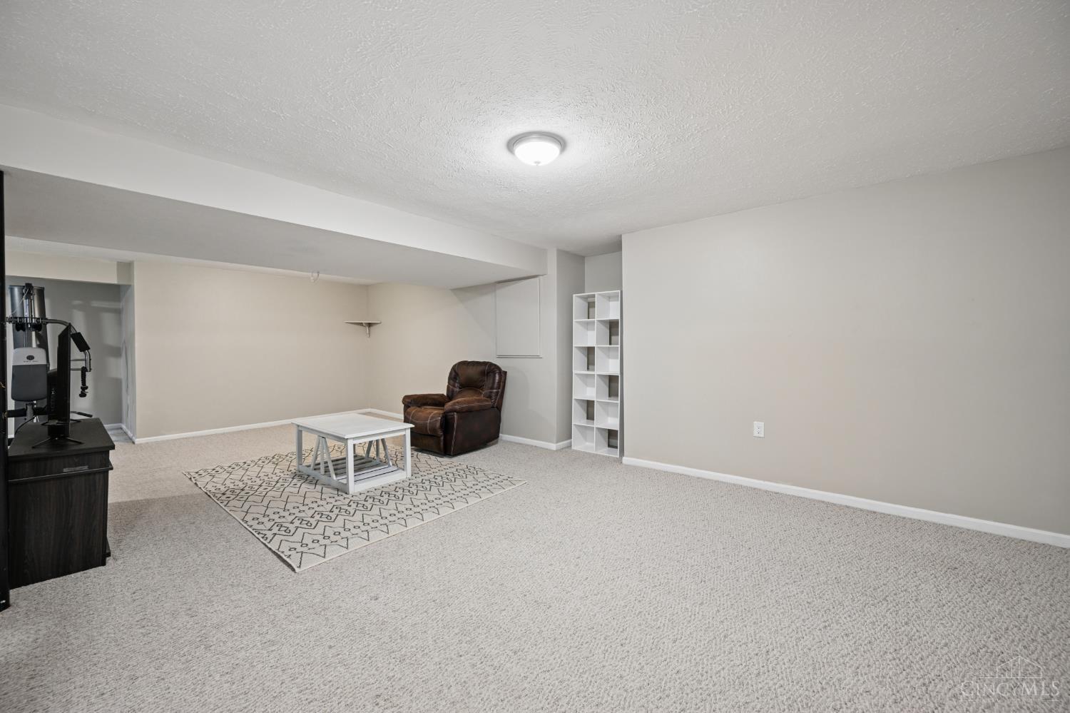 7758 Meadow Crest Court