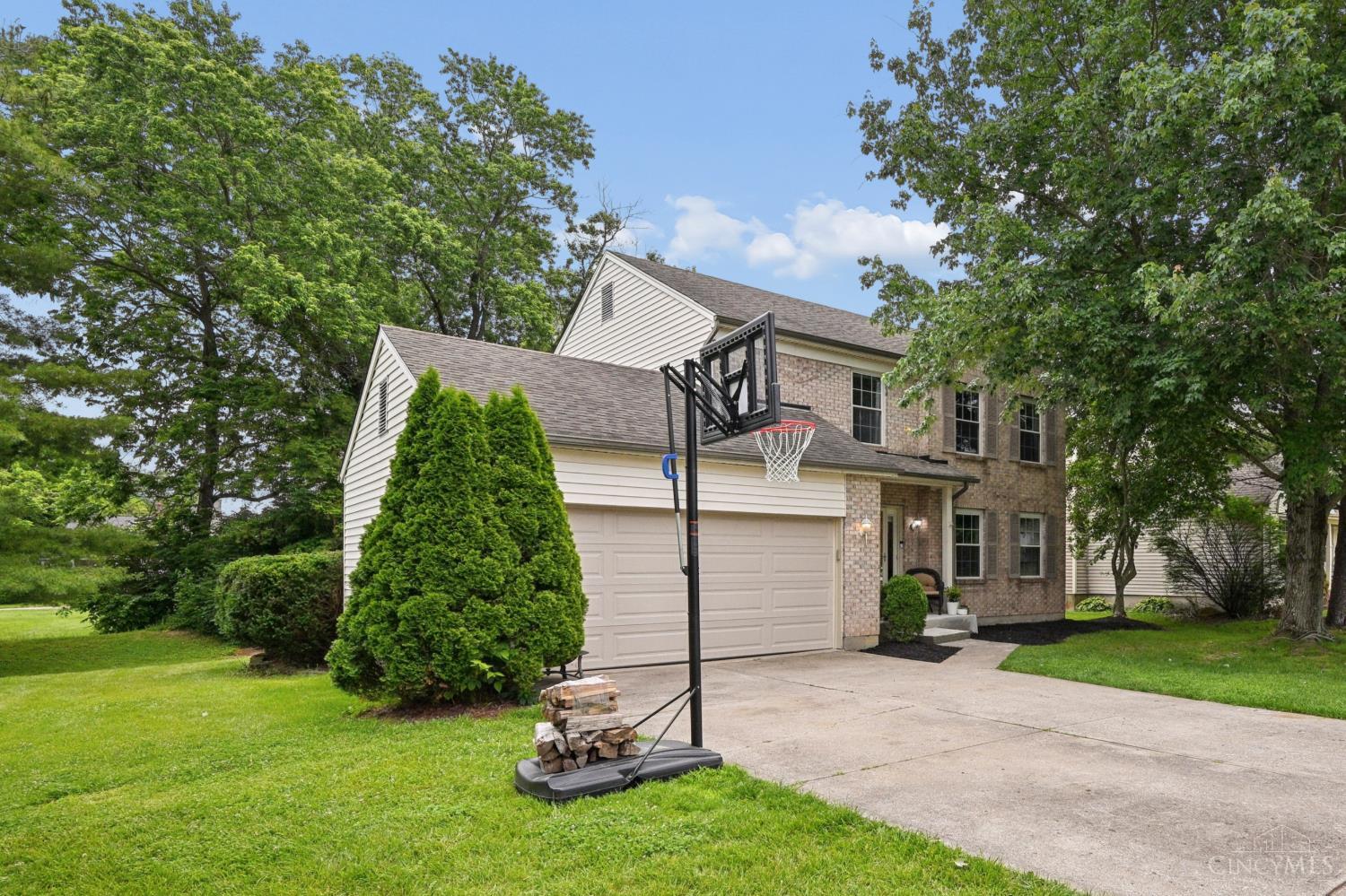 7758 Meadow Crest Court