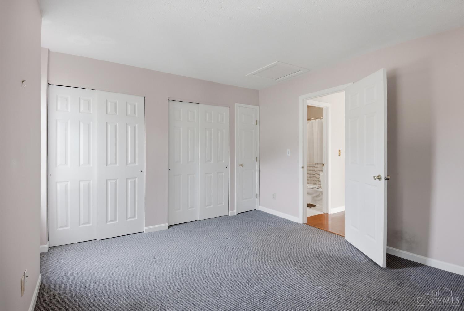 6 Devon Court