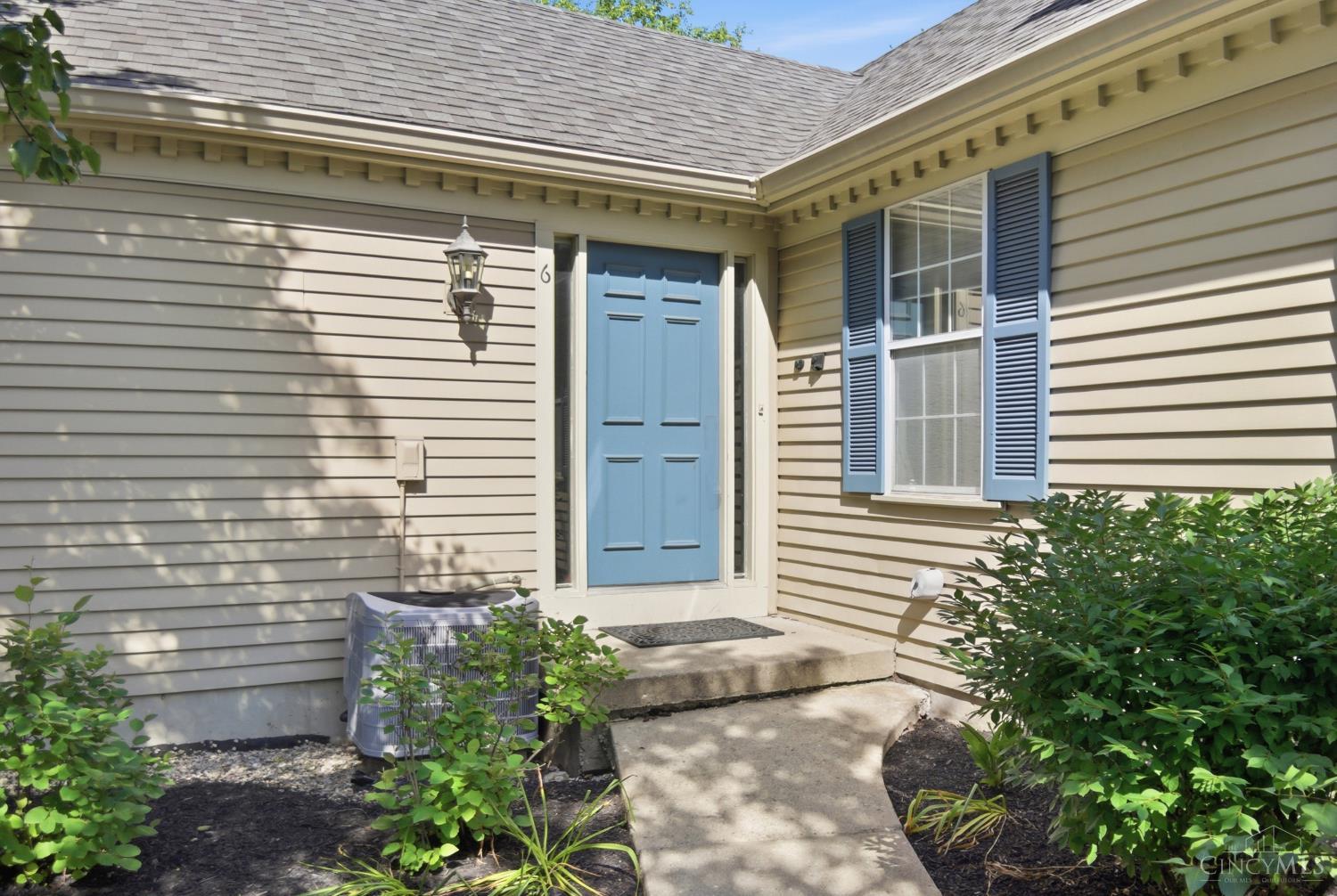 6 Devon Court