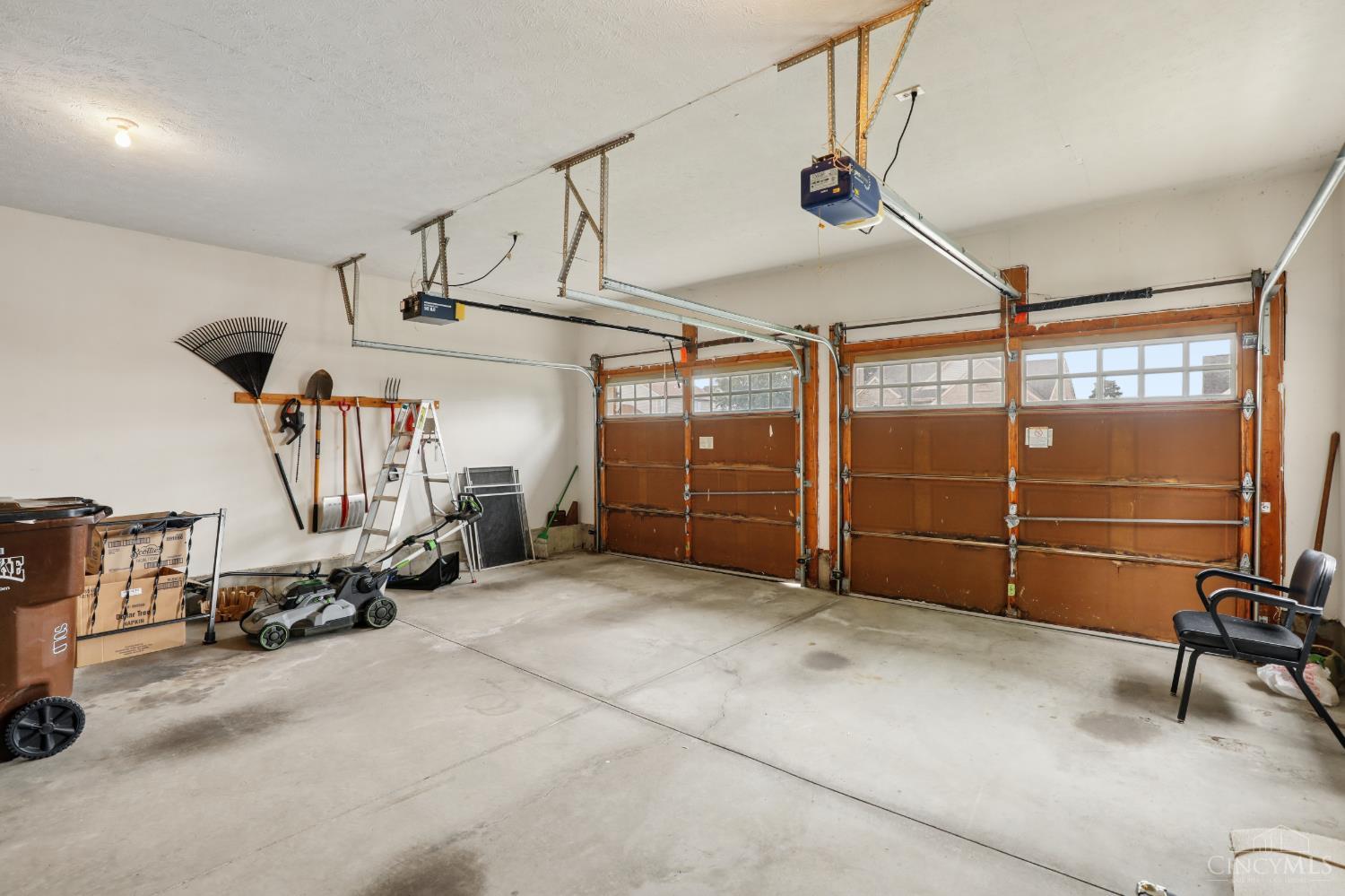 216 Breezy Vista