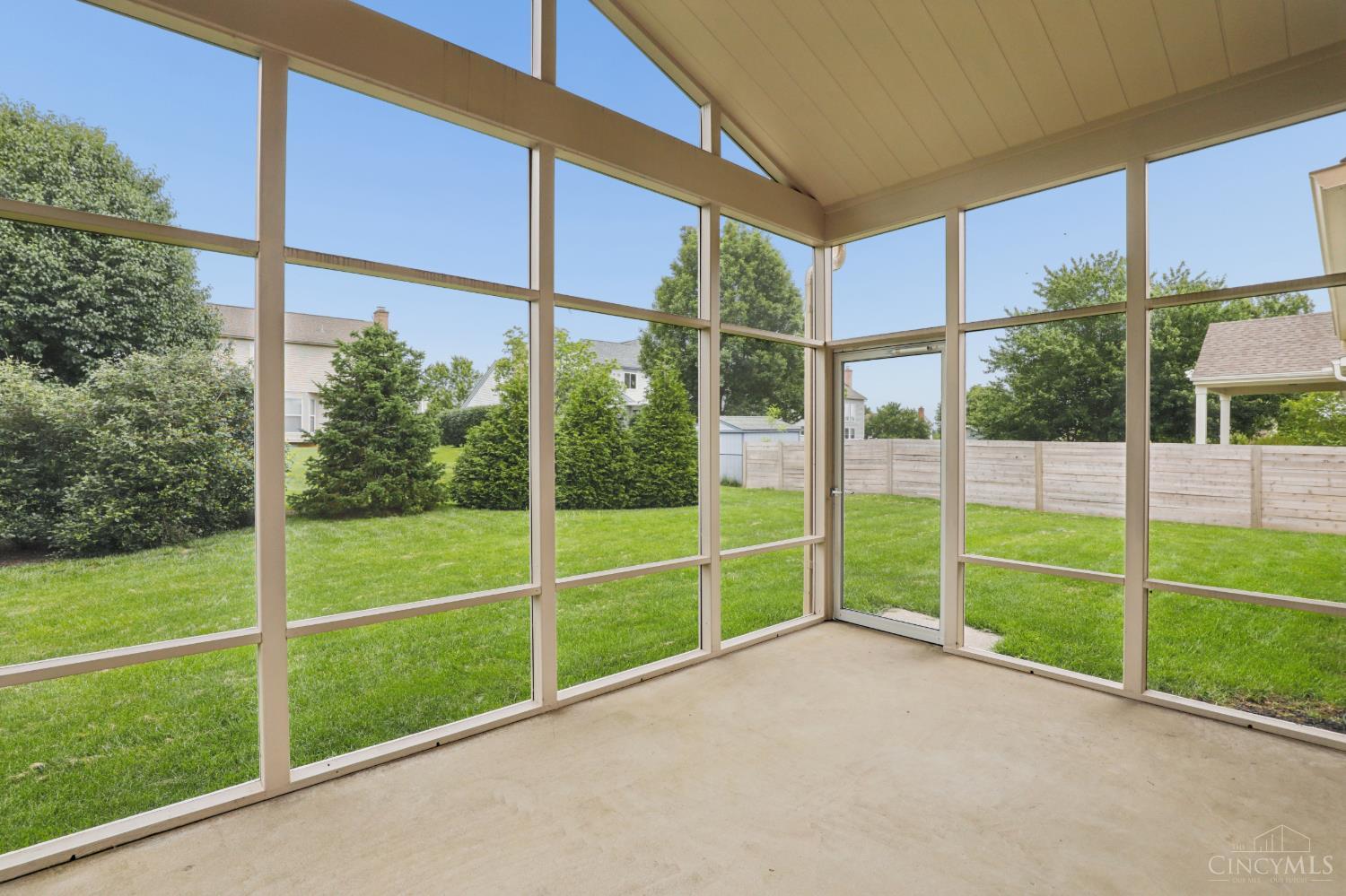 216 Breezy Vista