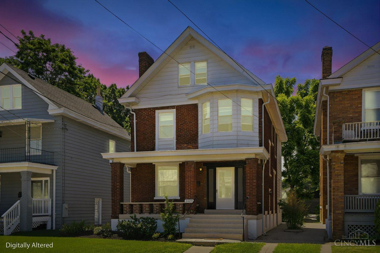 2429 Robertson Avenue