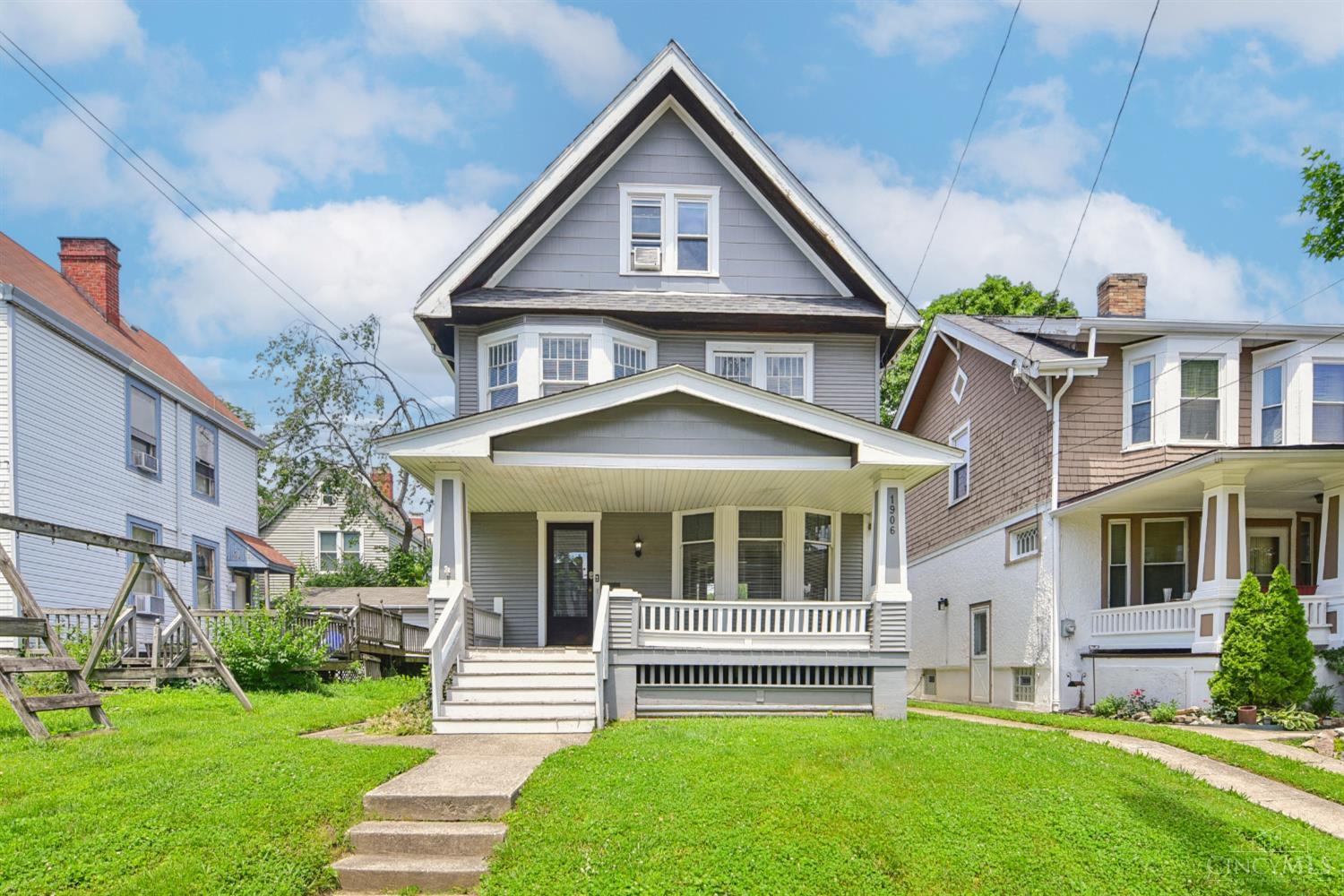 1906 Mentor Avenue
