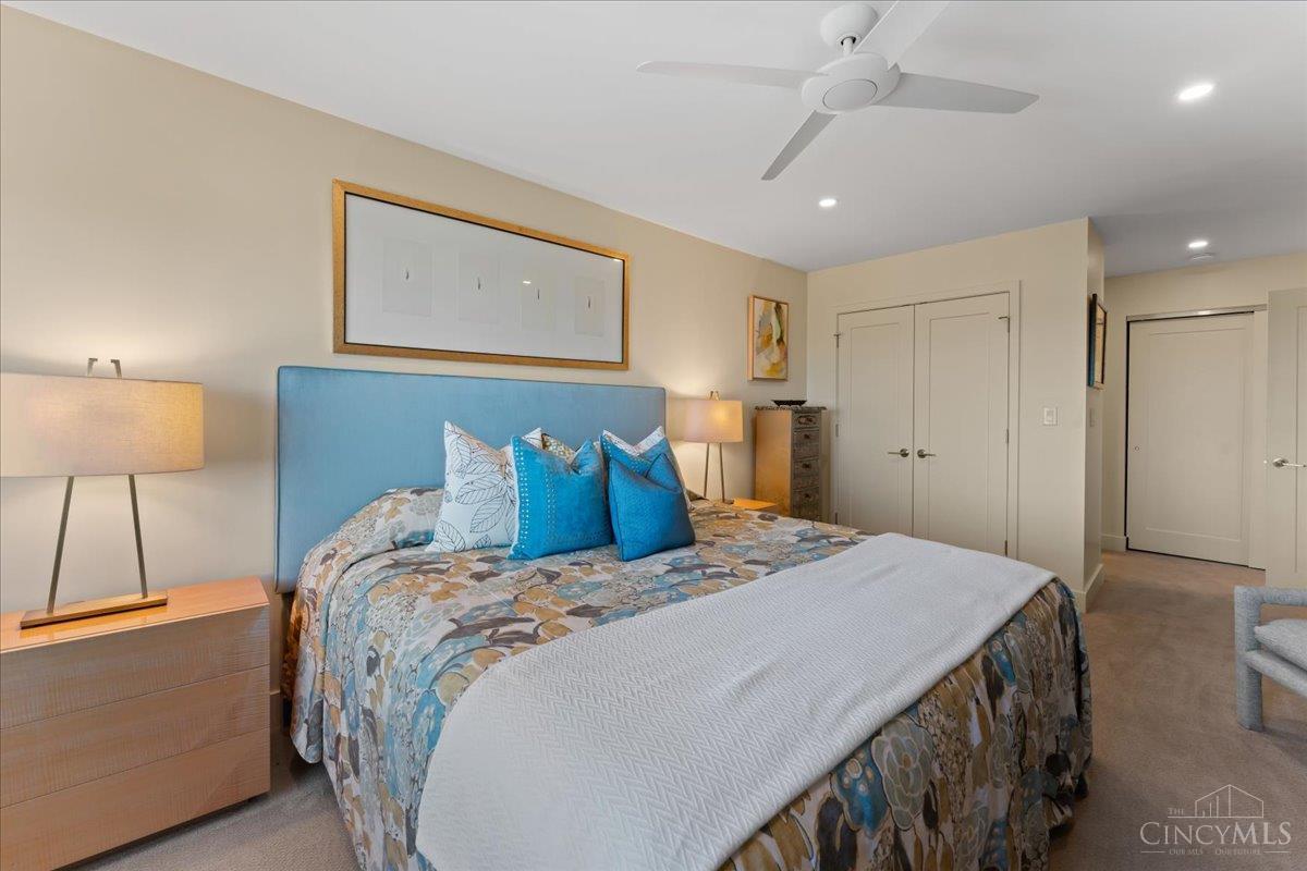 2200 Victory Parkway 2504