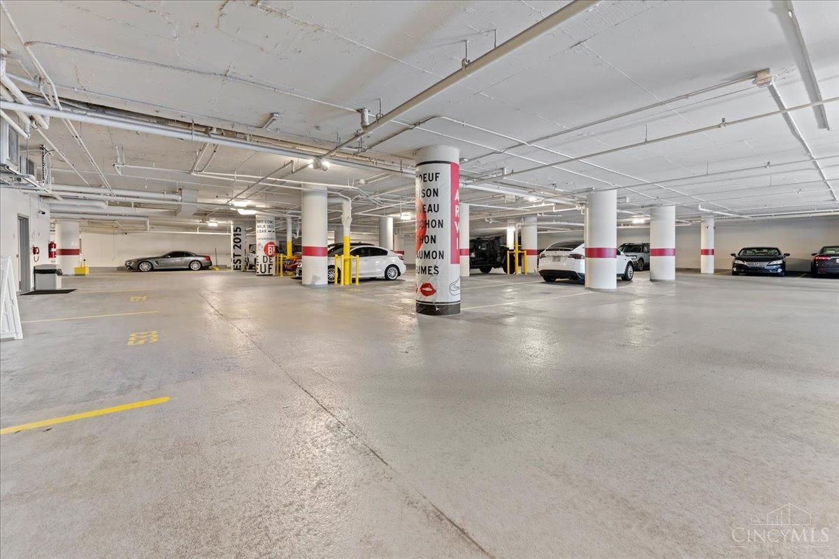 2200 Victory Parkway 2504