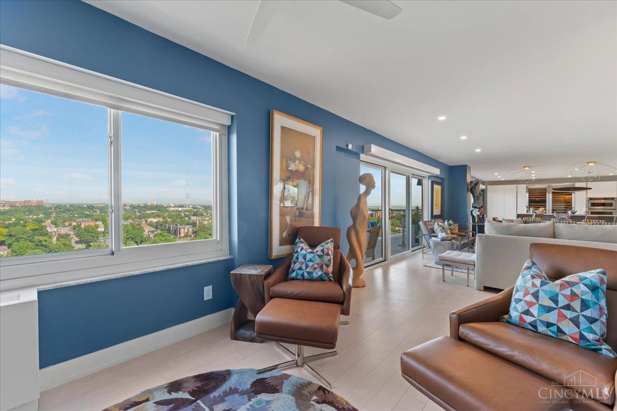 2200 Victory Parkway 2504