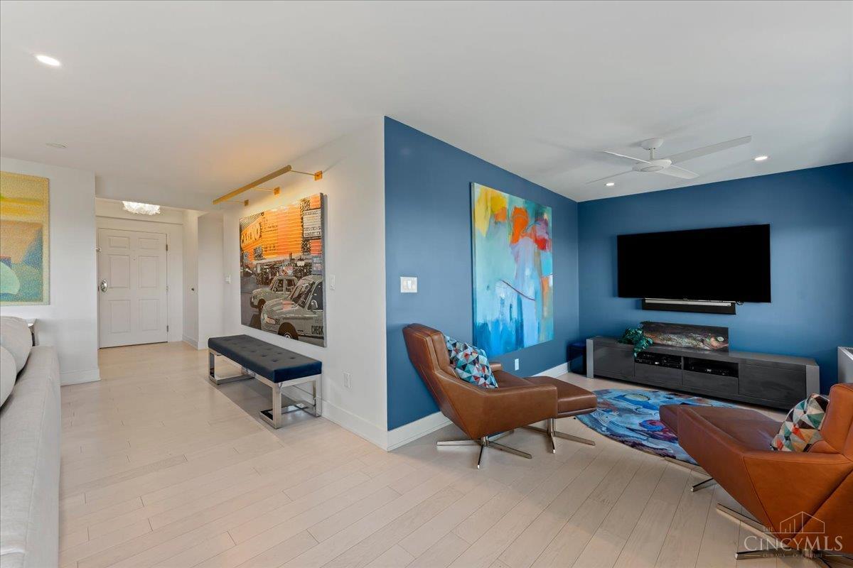 2200 Victory Parkway 2504