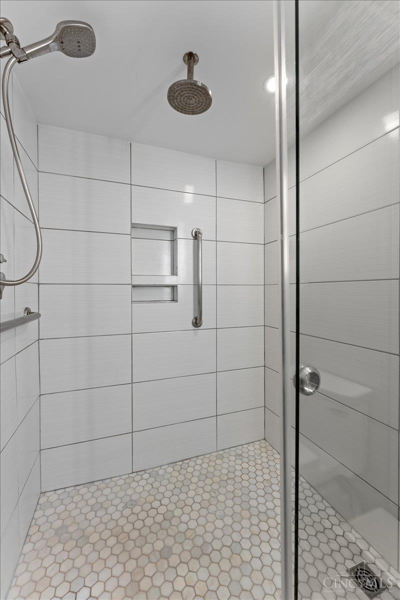 2200 Victory Parkway 2504