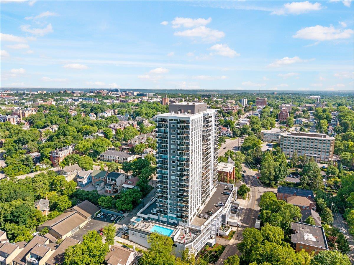 2200 Victory Parkway 2504