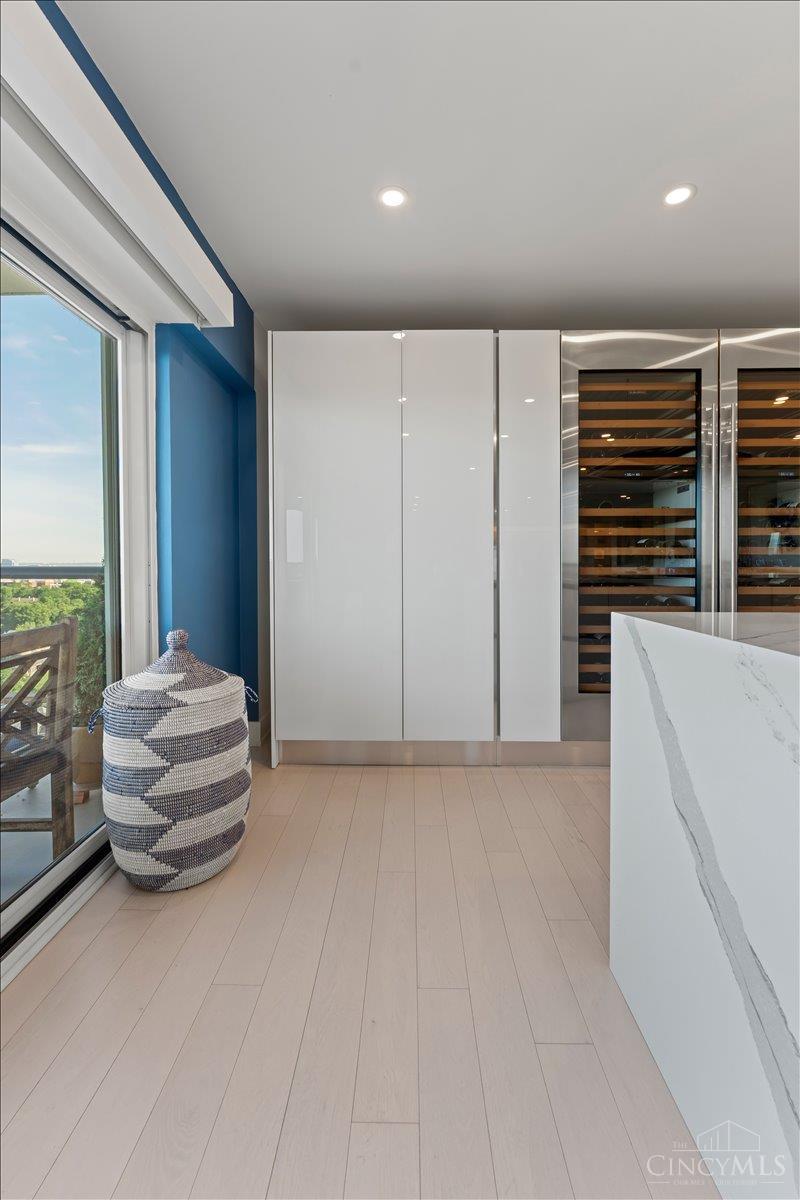 2200 Victory Parkway 2504
