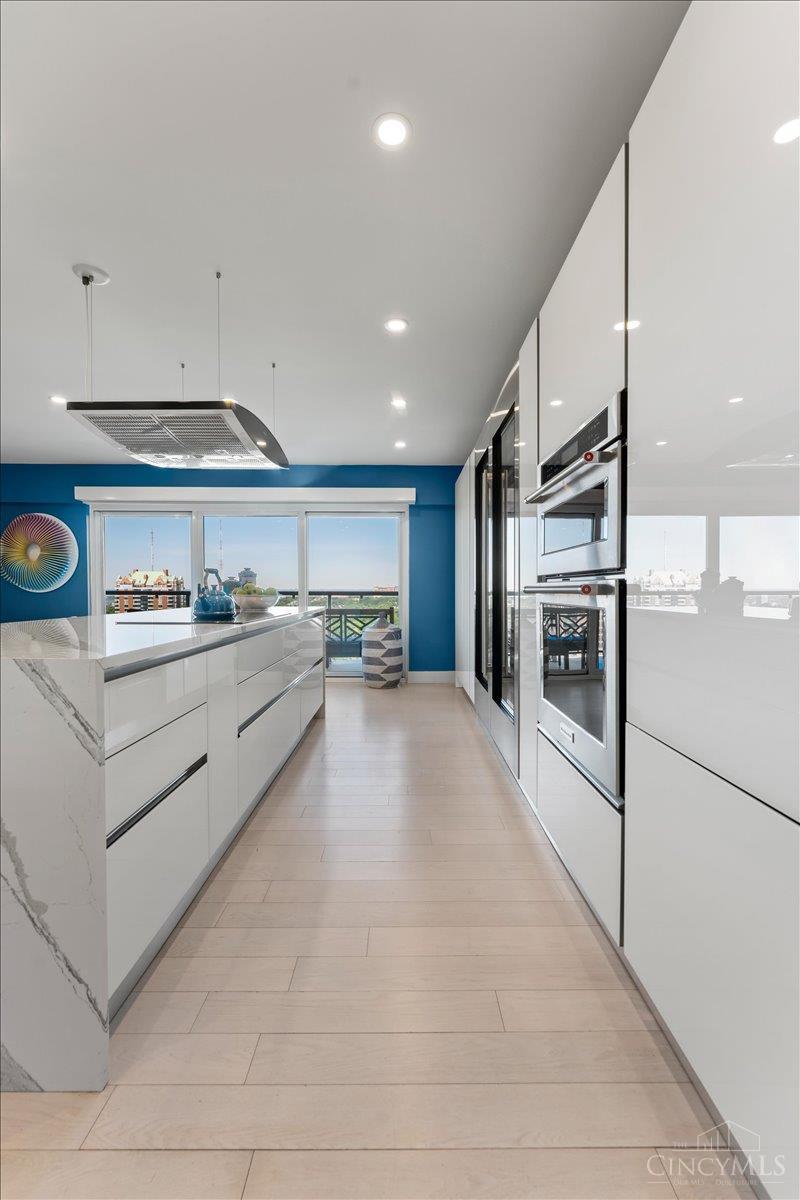 2200 Victory Parkway 2504