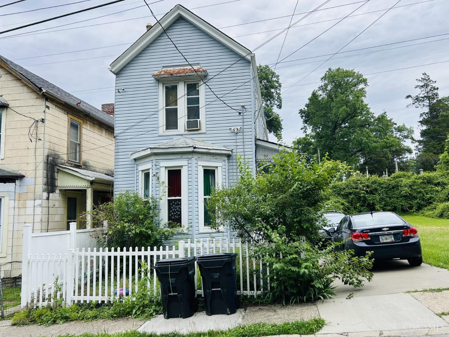 3054 Mentor Street