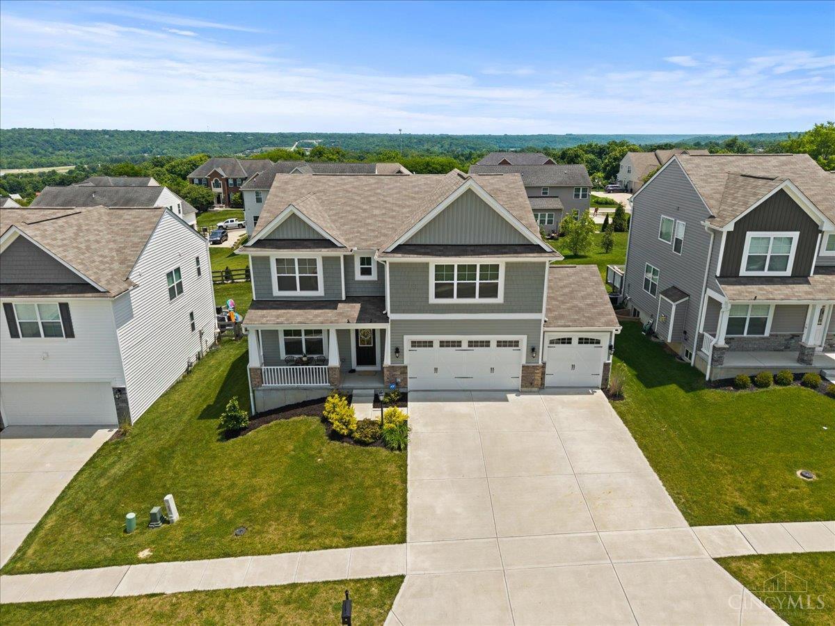 5186 Center View Drive