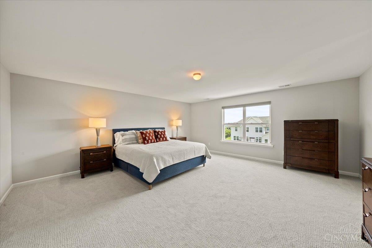 5186 Center View Drive