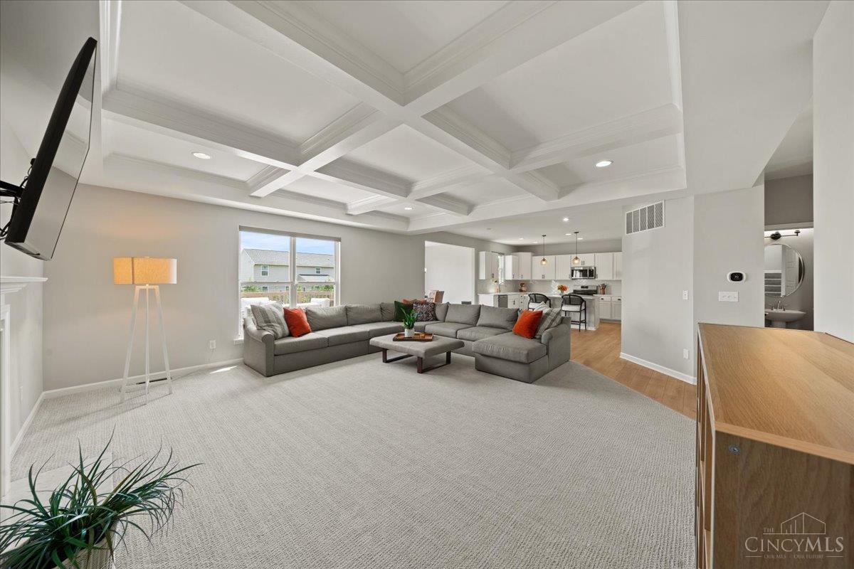 5186 Center View Drive