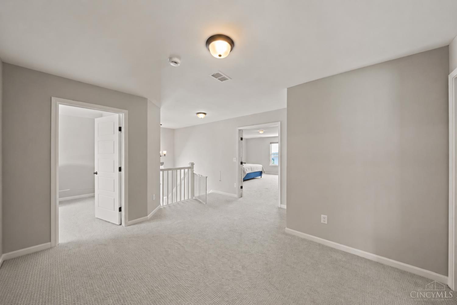 5186 Center View Drive