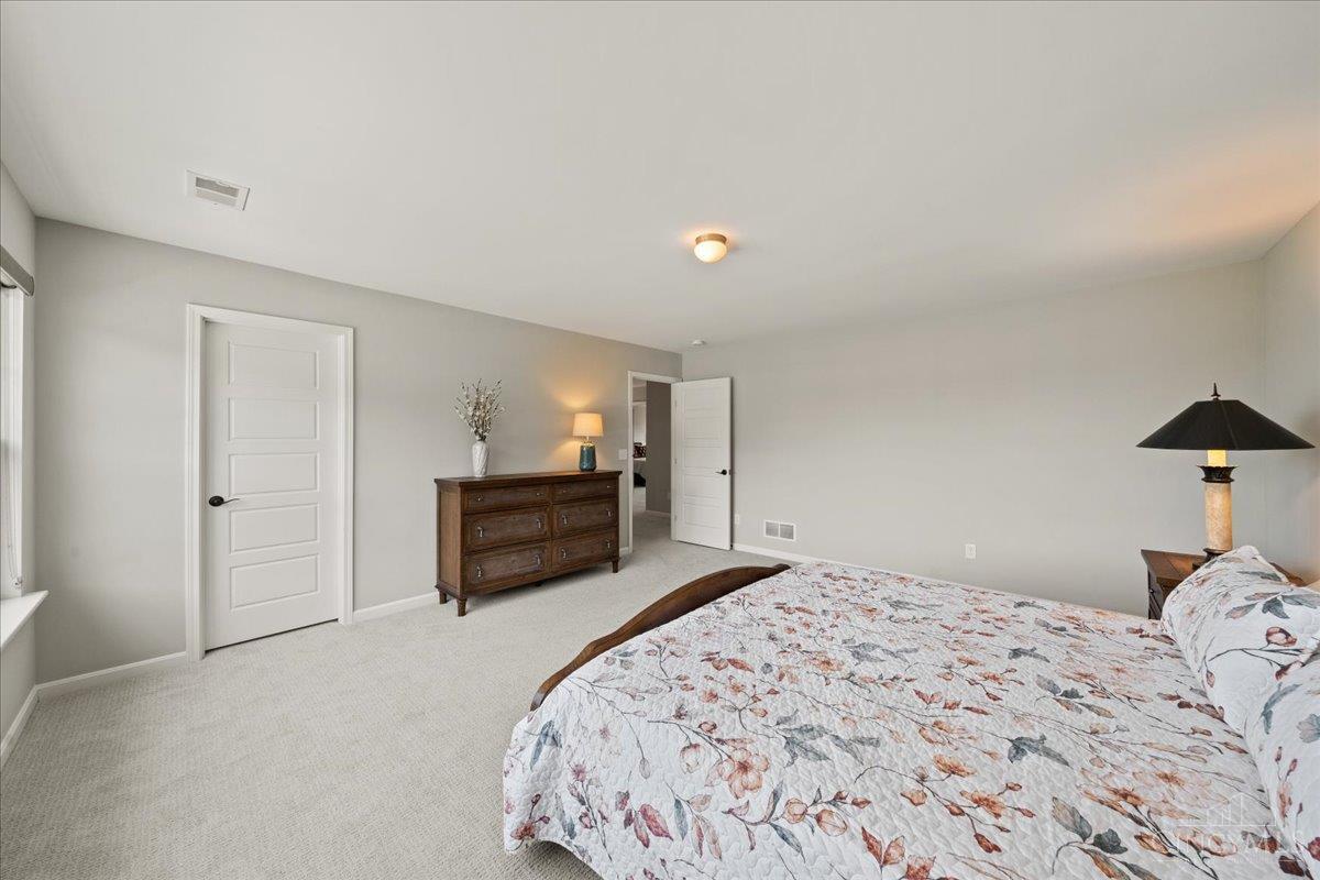 5186 Center View Drive