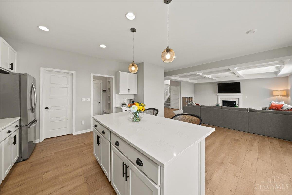 5186 Center View Drive