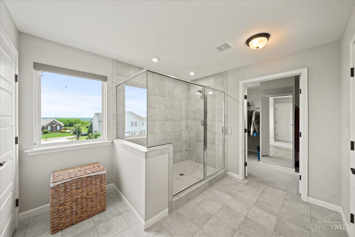 5186 Center View Drive