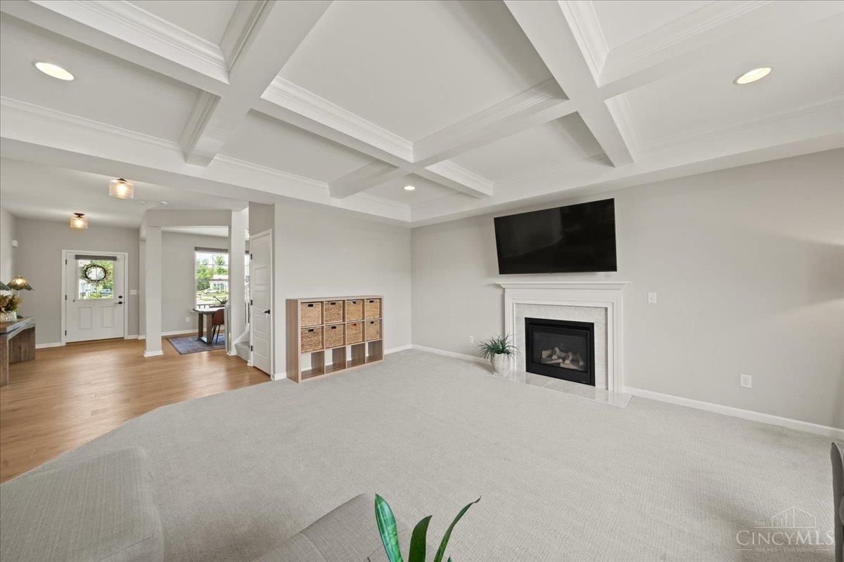 5186 Center View Drive