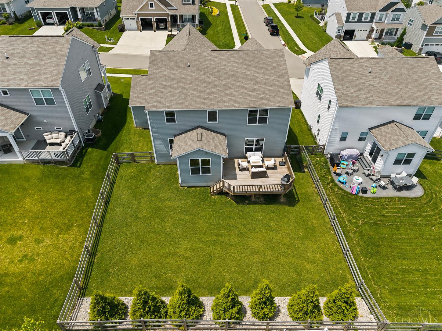 5186 Center View Drive