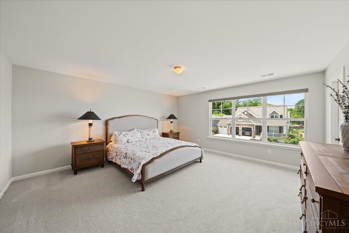 5186 Center View Drive