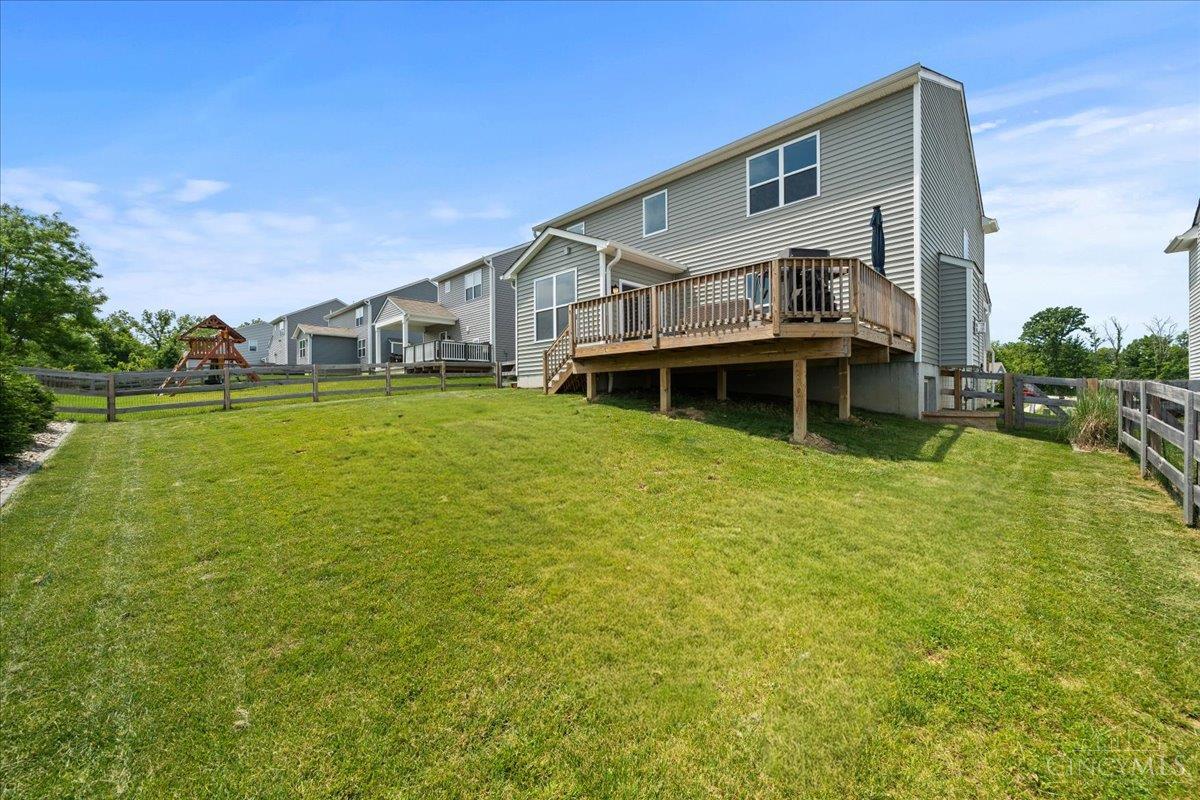 5186 Center View Drive
