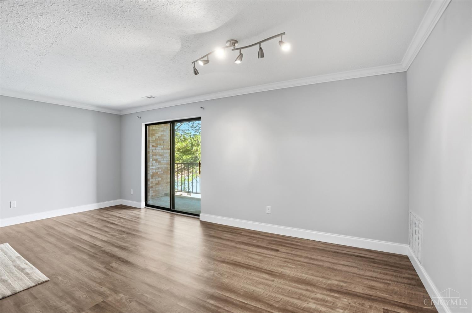 4274 Paul Road 27