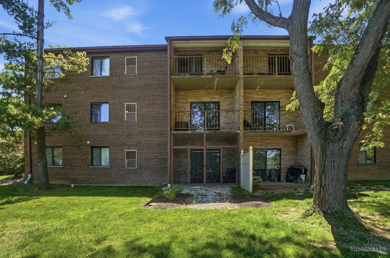 4274 Paul Road 27