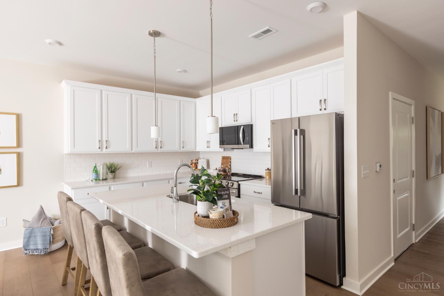8389 Anderson Grove