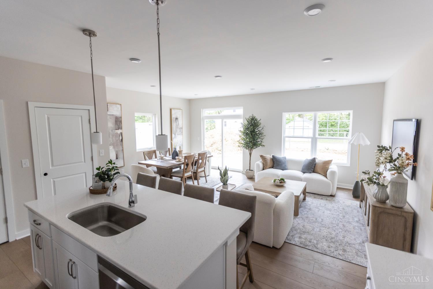 8389 Anderson Grove