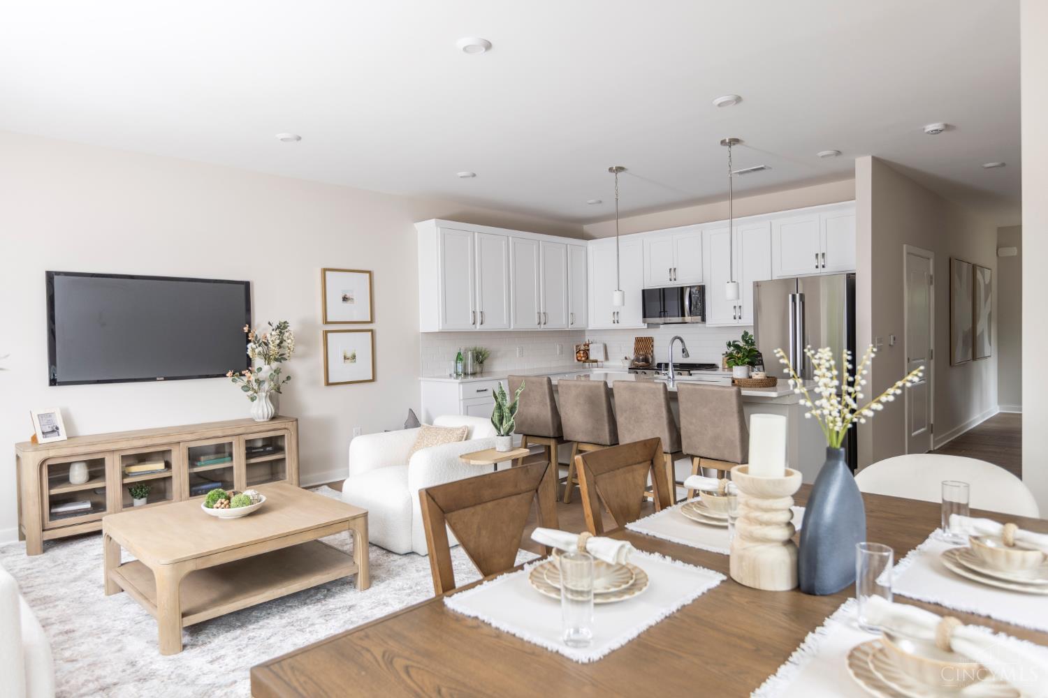 8389 Anderson Grove