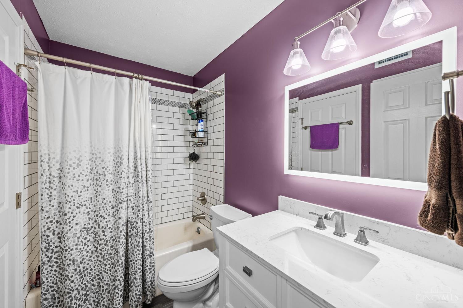 9860 Regatta Drive 305