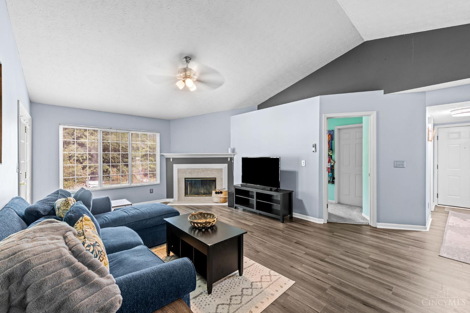9860 Regatta Drive 305