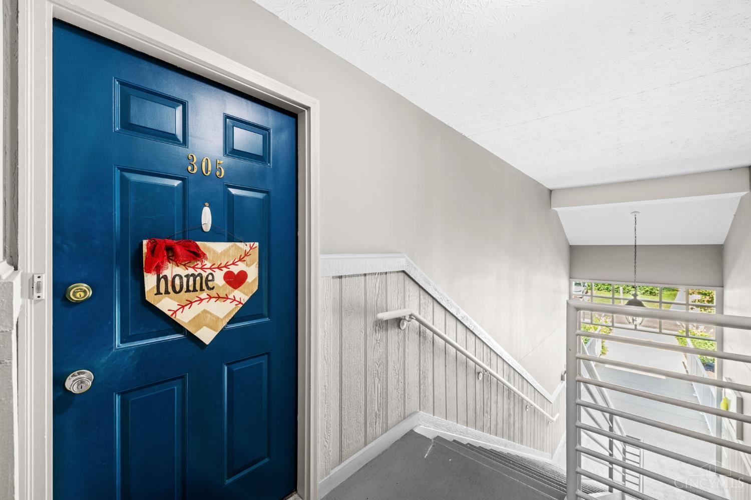 9860 Regatta Drive 305