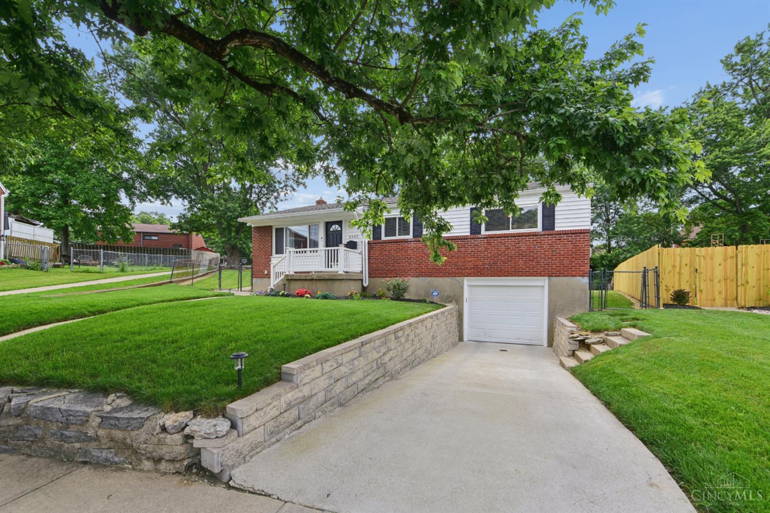 3393 Bellehaven Court