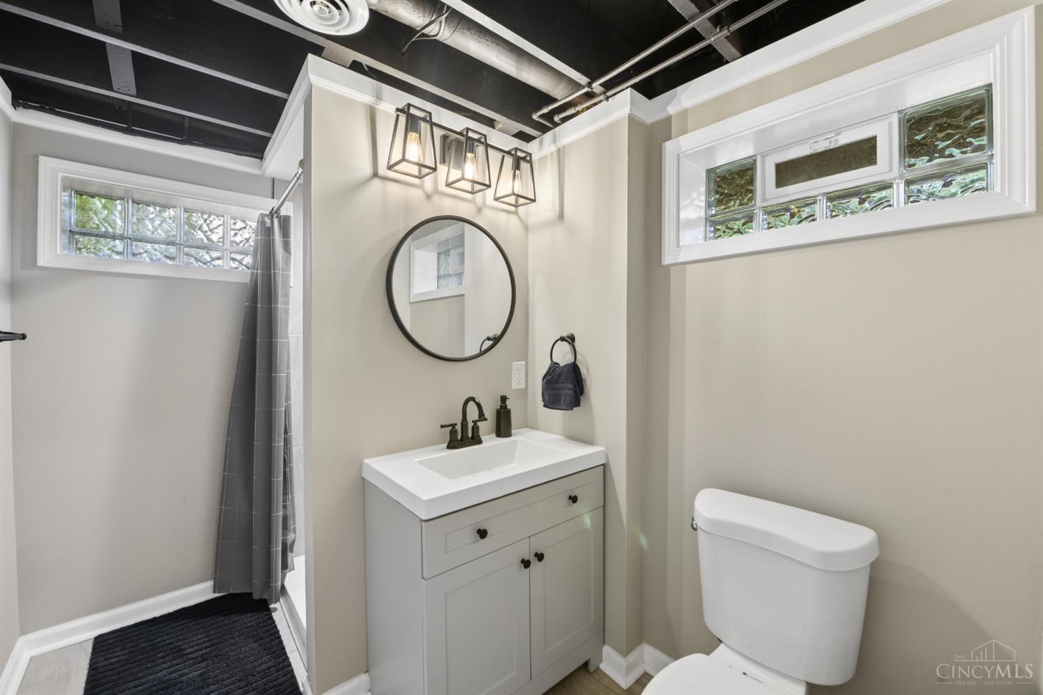 3393 Bellehaven Court