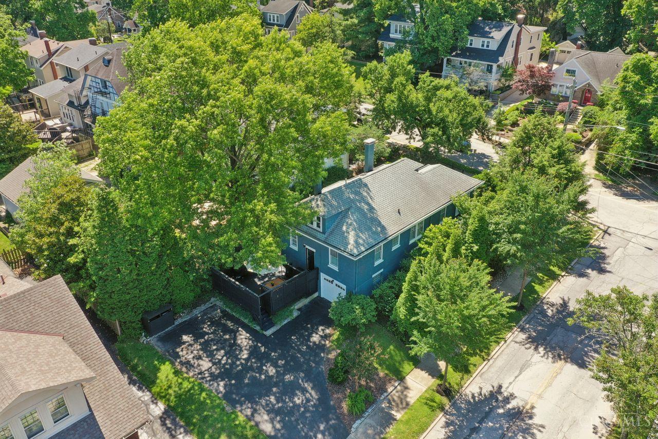 3520 Pape Avenue