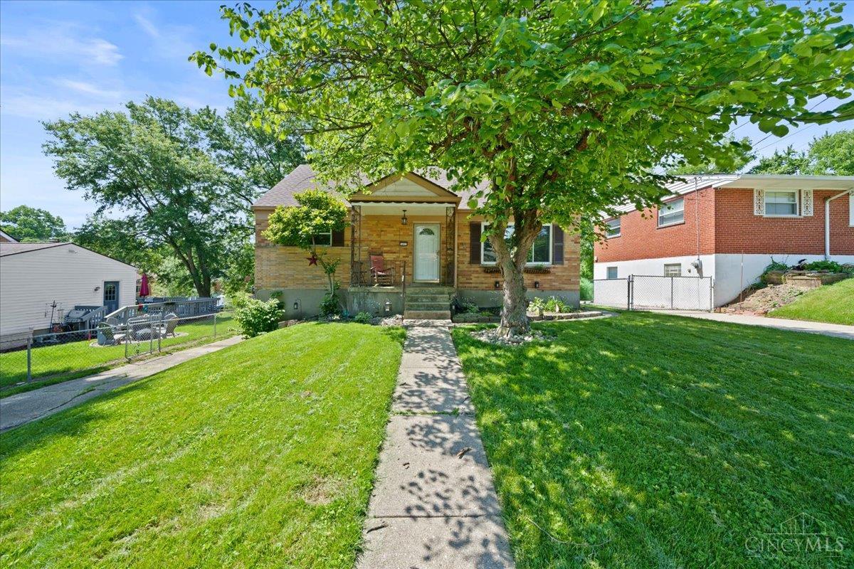 5455 Hyacinth Terrace