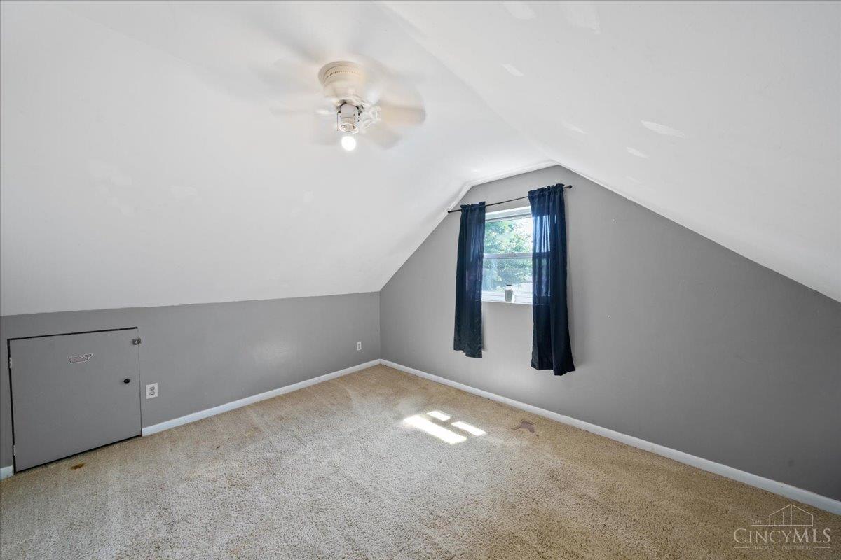 5455 Hyacinth Terrace