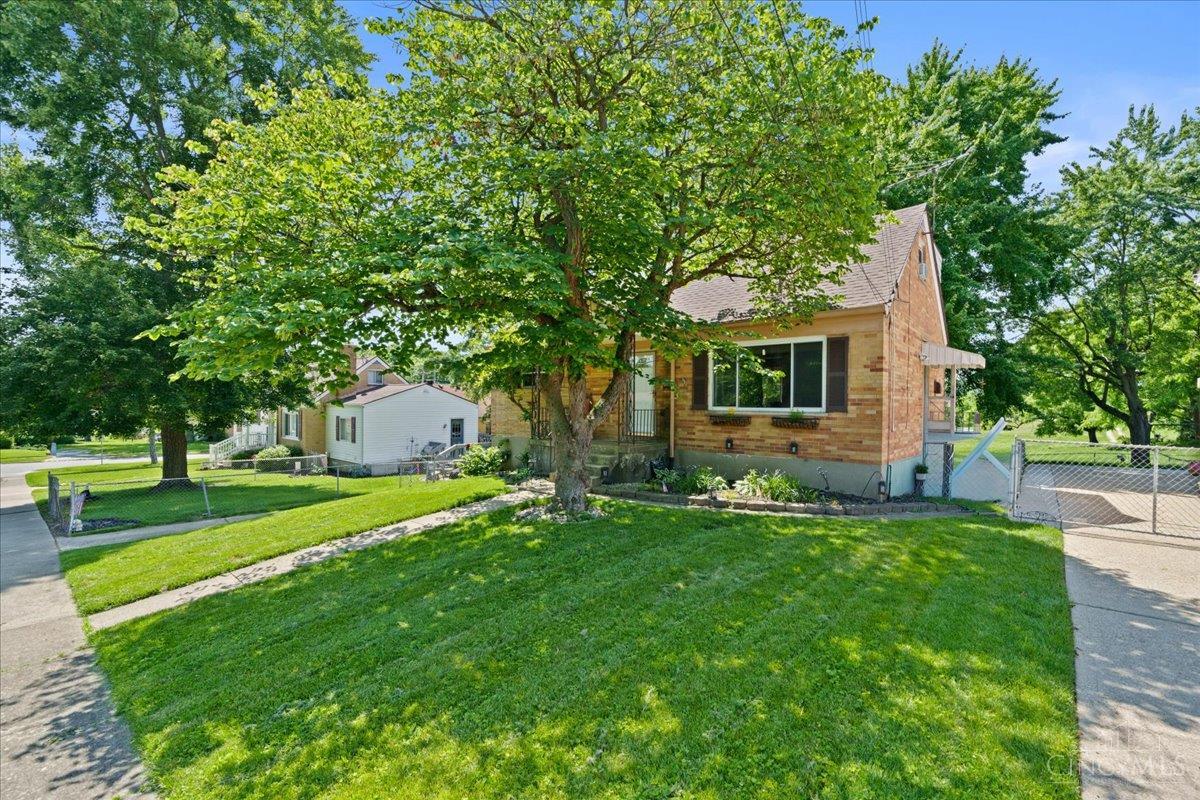 5455 Hyacinth Terrace