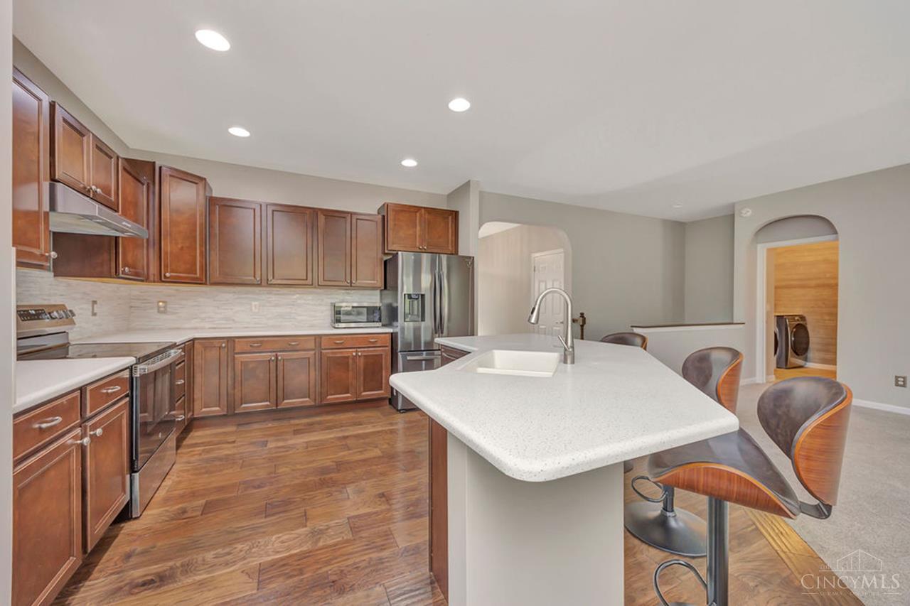10125 Arnold Drive
