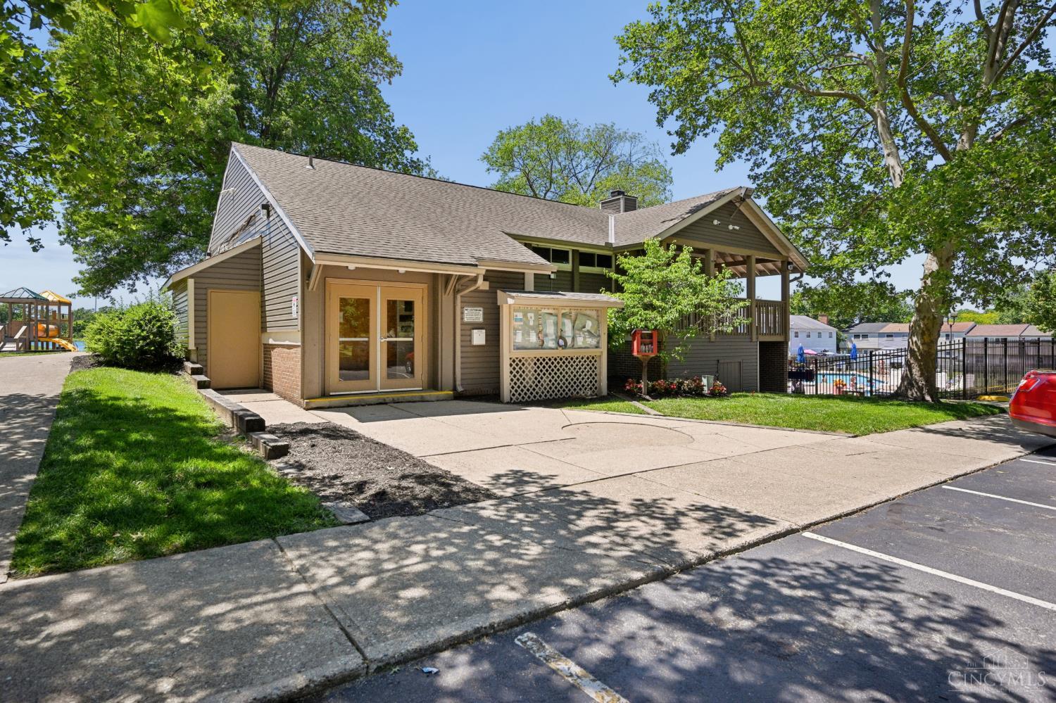 4609 Crosswood Lane